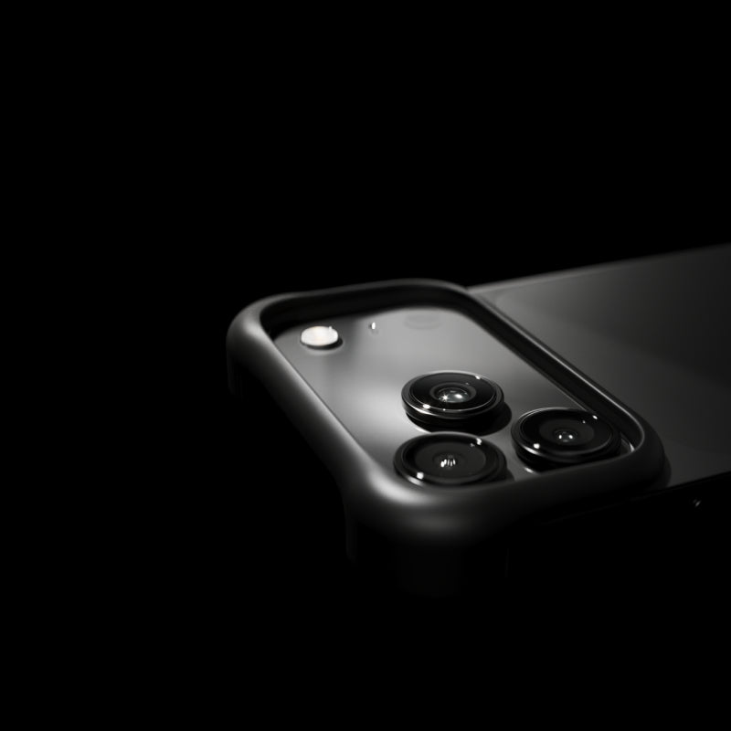 Arc Pulse Aluminum Matte Black for iPhone 17 Pro Max (Black)