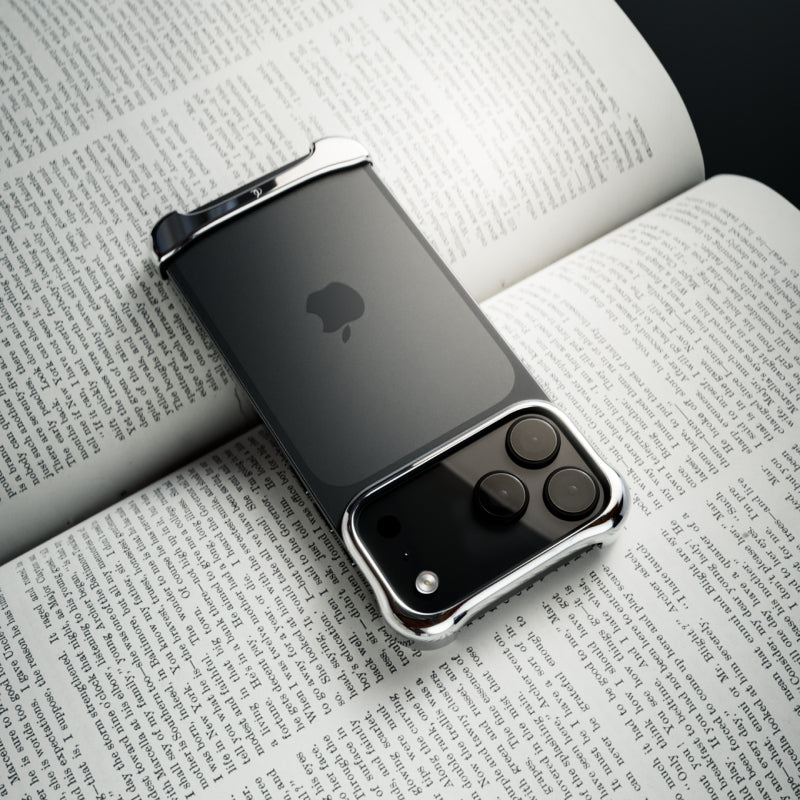 Arc Pulse Aluminum Polished Silver for iPhone 17 Pro (Silver)