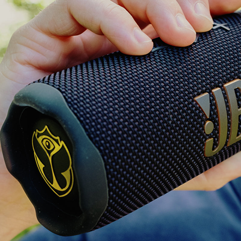 JBL Flip 7 Bluetooth Speaker (TML)