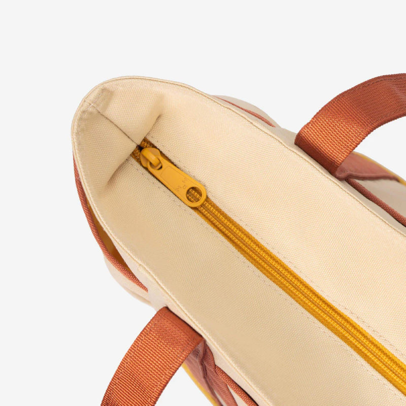 MAH Young Tour Tote (Up to 15")