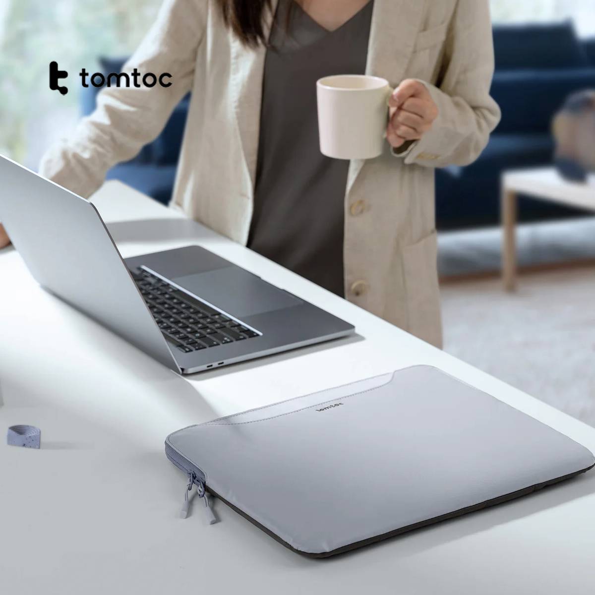 Tomtoc TheHer-A21 Dual-colorLaptop Handbag 13.5" - XtraSure | Apple Authorized Reseller in Myanmar