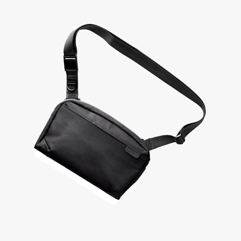 Uniq Arden Sling Bag (2L)