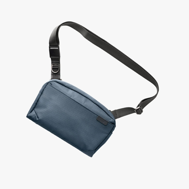 Uniq Arden Sling Bag (2L)