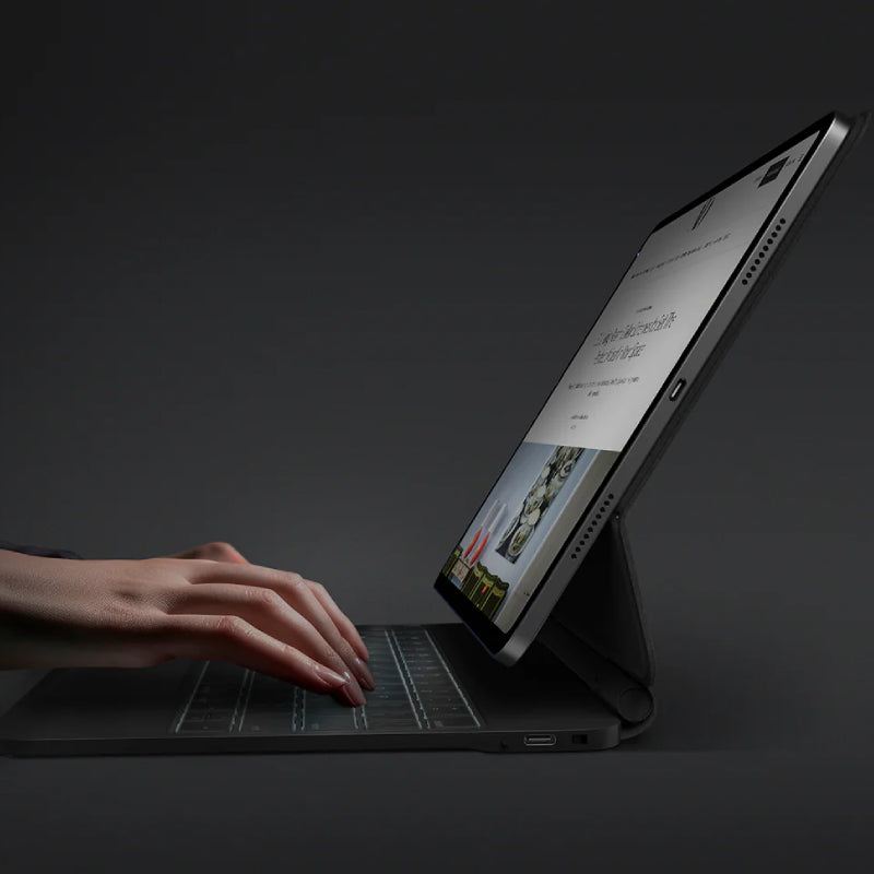 Uniq Venno Pro Magnetic Smart Keyboard Folio for M5/M4 iPad Pro 13"