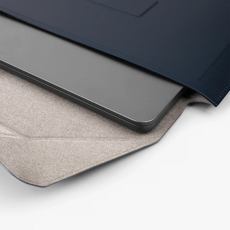 Uniq Oslo Laptop Sleeve With Foldable Stand 14"