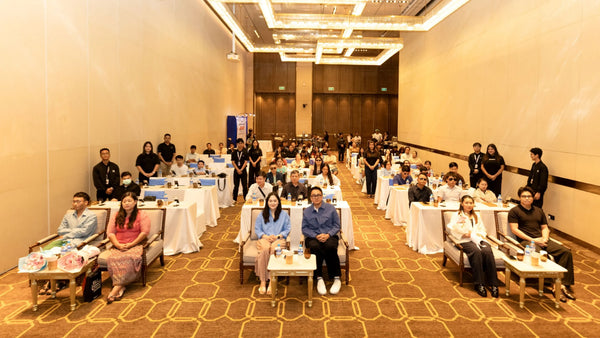“ကောင်းသောနေ့များဆီသို့” CSR လူမှုအကျိုးပြုအစီအစဉ်၏ ပထမခြေလှမ်းအဖြစ် အမြင်အာရုံ မသန်စွမ်းသူများအတွက် ဒစ်ဂျစ်တယ်အသိပညာပေးခြင်းဖြင့် အခွင့်အလမ်းများဖွင့်လှစ်