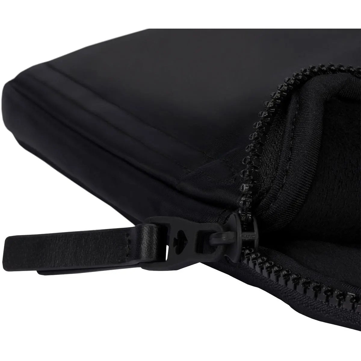 Kate Spade New York Puffer Universal Laptop Sleeve For M1 Macbook Pro (Black Nylon)