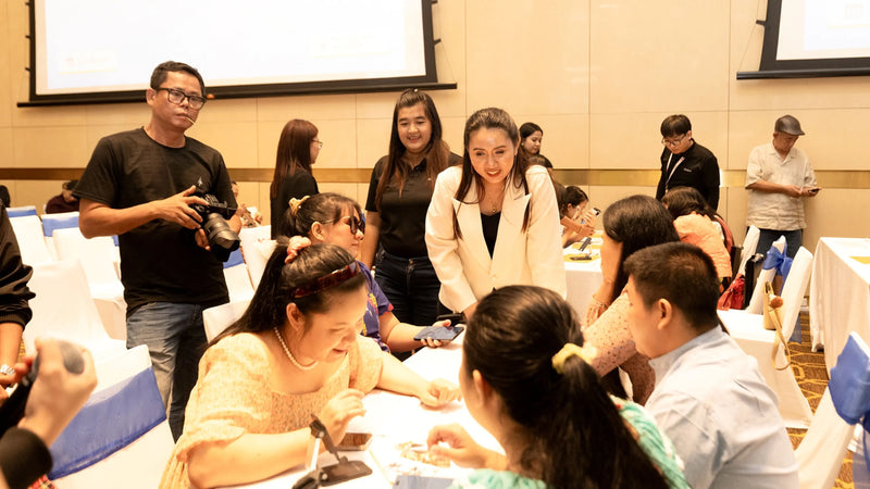 “ကောင်းသောနေ့များဆီသို့” CSR လူမှုအကျိုးပြုအစီအစဉ်၏ ပထမခြေလှမ်းအဖြစ် အမြင်အာရုံ မသန်စွမ်းသူများအတွက် ဒစ်ဂျစ်တယ်အသိပညာပေးခြင်းဖြင့် အခွင့်အလမ်းများဖွင့်လှစ်
