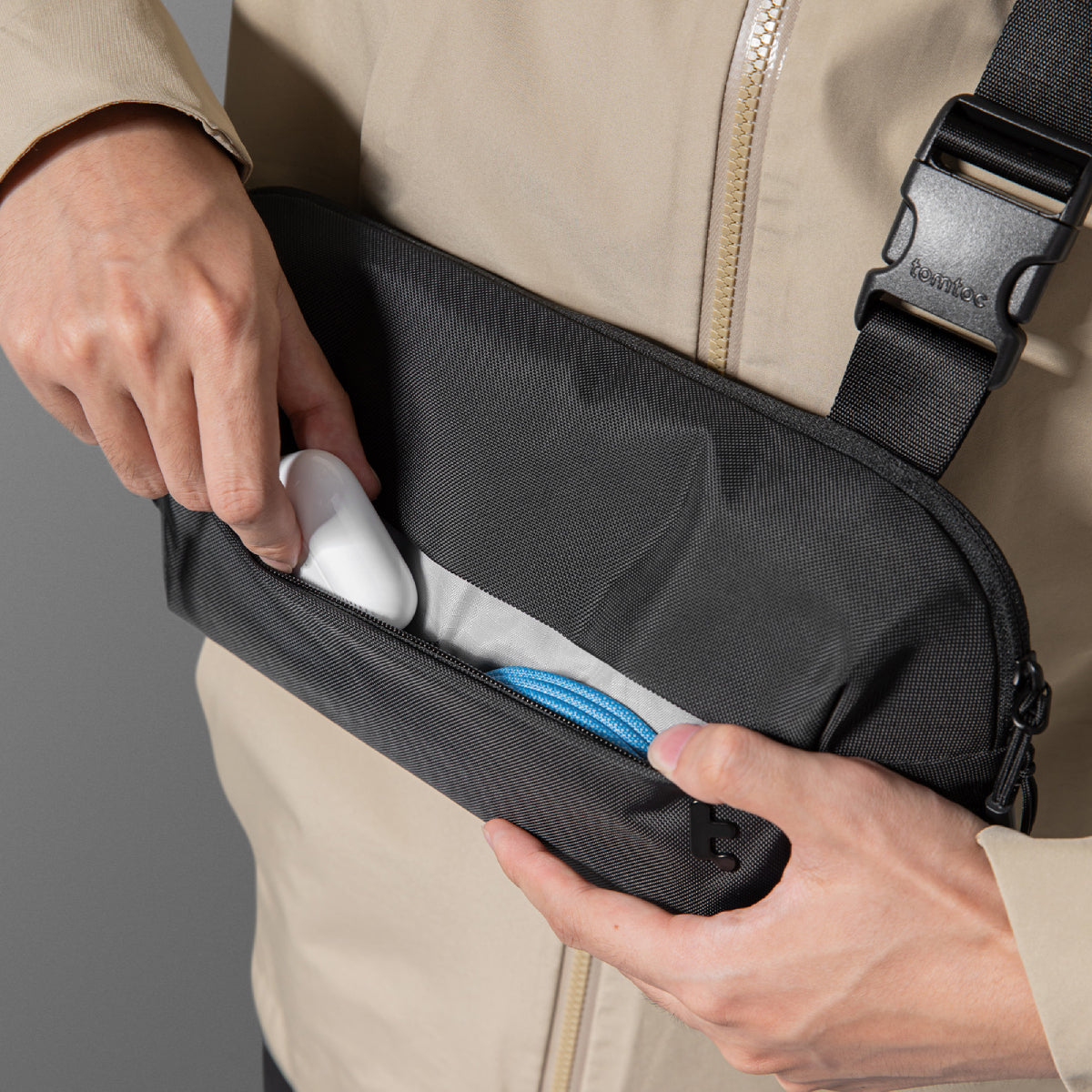 Tomtoc Explorer-T21 Urban Sling Bag