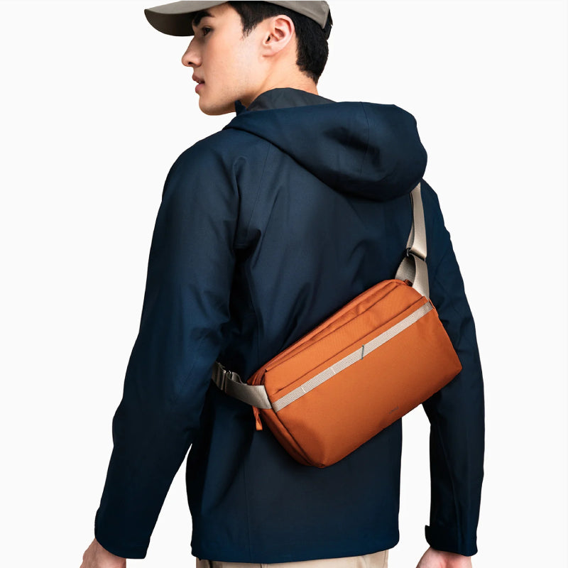 Uniq Denver Crossbody Bag (5L)